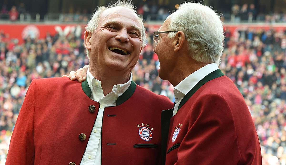 Uli Hoeneß sieht keine Verfehlung von Franz Beckenbauer im Zuge der WM-Vergabe 2006 an Deutschland.