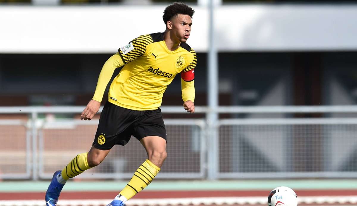 Der 17-jährige Nnamdi Collins spielt seit der U13 beim BVB.