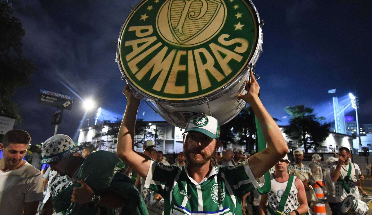 Die Fans von Palmeiras wünschen sich einen neuen Mittelstürmer.