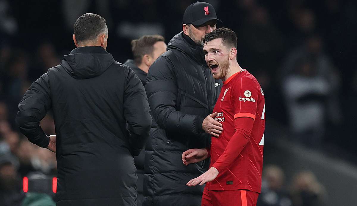 Andy Robertson sah kurz vor Schluss Rot.