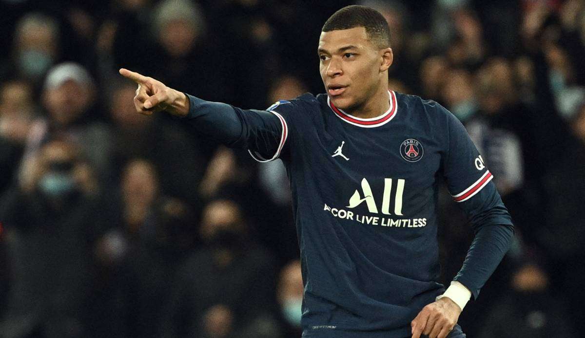 Kylian Mbappe spielt mit Paris Saint-Germain in der Ligue 1 heute beim FC Lorient.