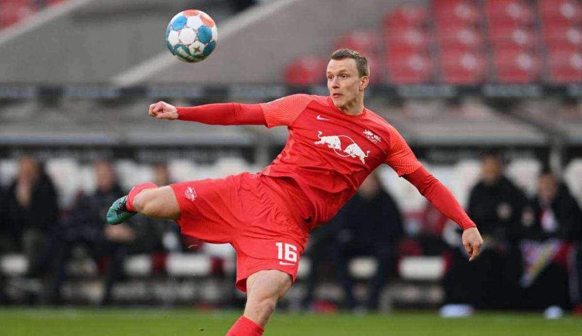 Lukas Klostermann trifft mit RB Leipzig im DFB-Pokal-Achtelfinale auf Hansa Rostock.
