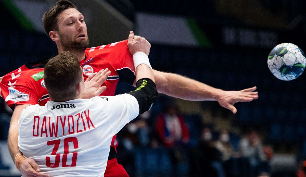 Norwegens Handballer haben einen Tag vor dem EM-Duell mit Deutschland einen Kantersieg gefeiert.