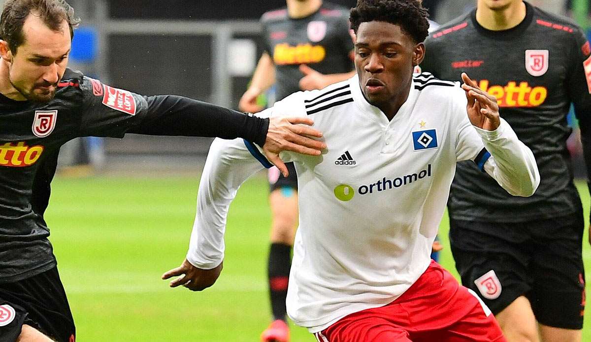 Typische Bewegung: Hamburgs Faride Alidou geht ins Tempodribbling.