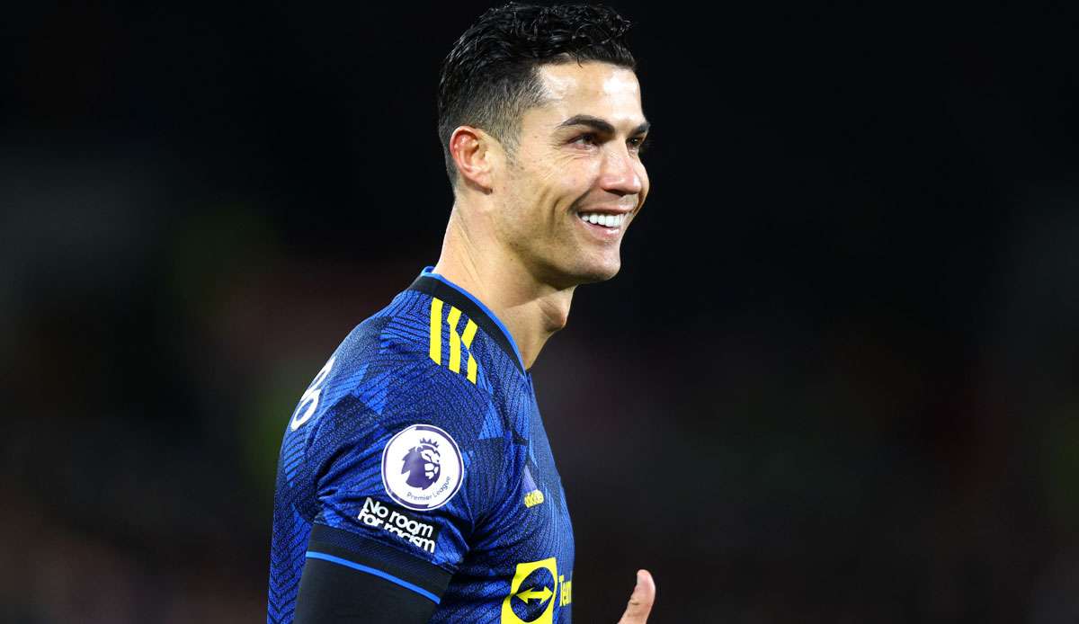 Eine Sammelkarte des Herstellers Panini von Cristiano Ronaldo ist für eine unfassbare Summe von 70.000 Euro versteigert worden.