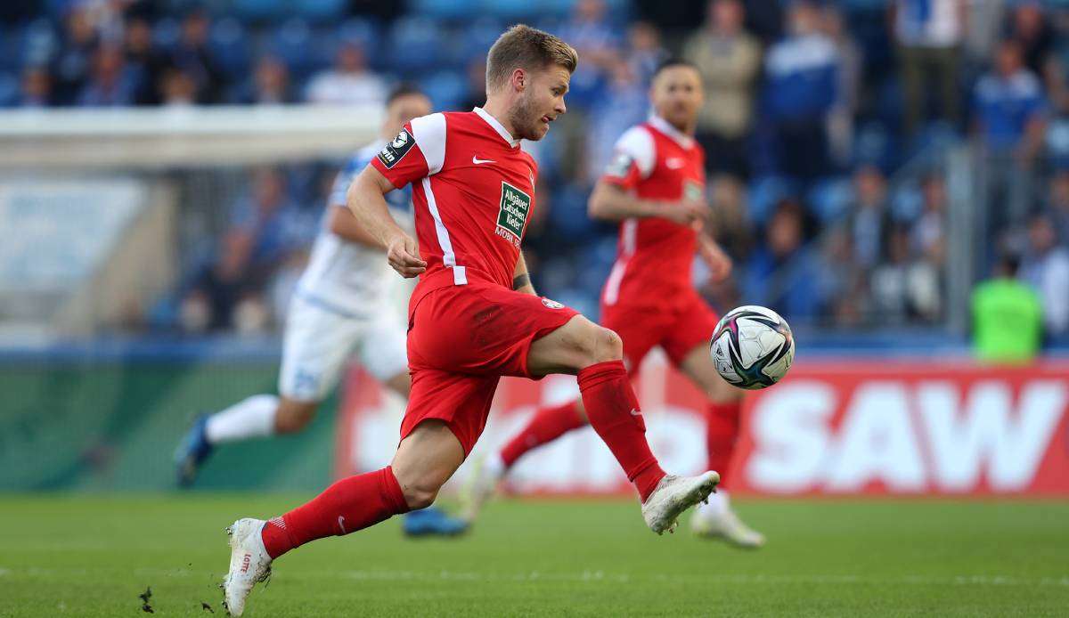 In der Hinrunde verlor der 1. FC Kaiserslautern (rot) in Magdeburg.