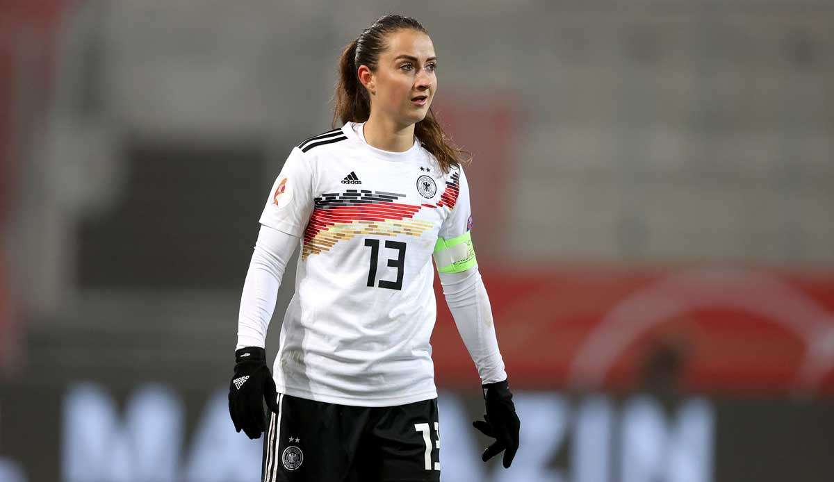 Sara Däbritz trifft mit dem DFB-Team auf Spanien.