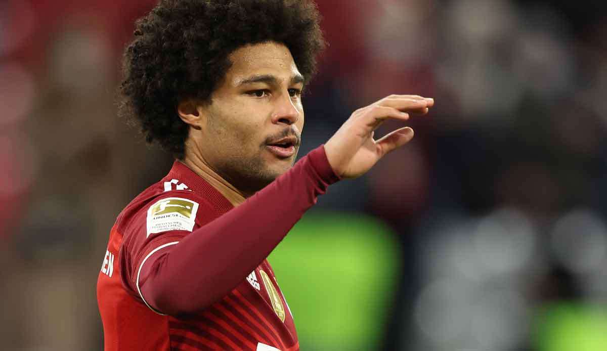 Die Gespräche zwischen dem FC Bayern München und Serge Gnabry über eine Verlängerung seines 2023 auslaufenden Vertrages stocken.