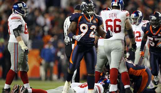 Elvis Dumervil (Nr. 92) hat in vier Jahren NFL schon 42,5 Sacks verbucht