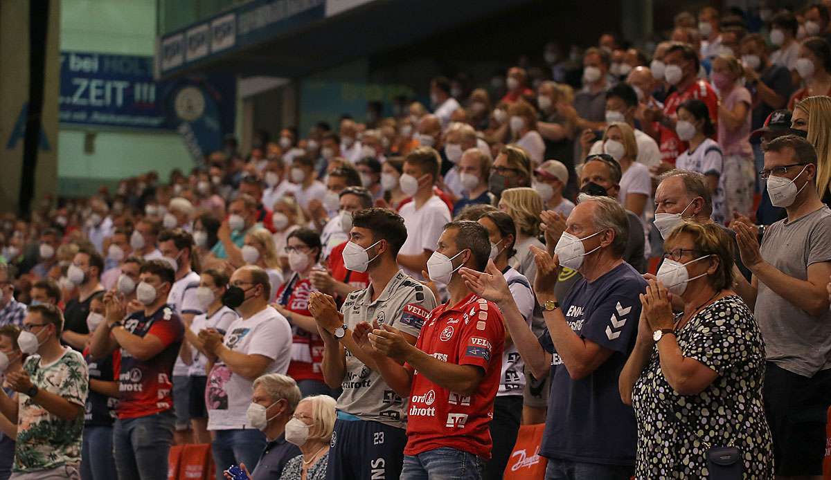 Die für Donnerstag geplante Partie der Handball-Bundesliga zwischen Frisch Auf Göppingen und der TSV Hannover-Burgdorf ist aufgrund eines Corona-Ausbruchs in der Göppinger Mannschaft abgesetzt worden.