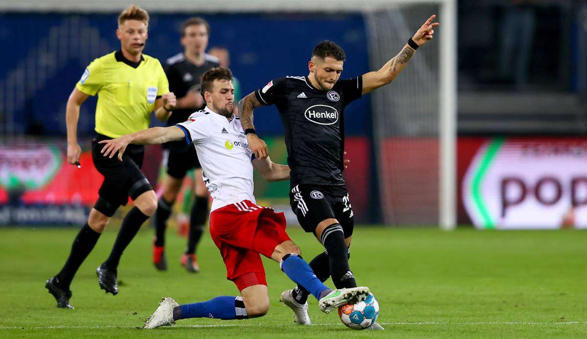 In der Hinrunde trennten sich der HSV (weiß) und Fortuna Düsseldorf 1:1.