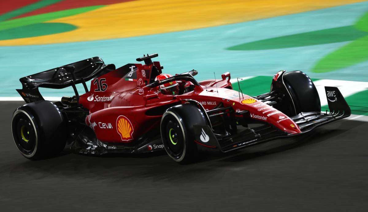 Ferrai-Pilot Charles Leclerc führt die Fahrerwertung nach zwei Saisonrennen an.