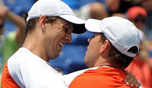 Seit sie sechs Jahre alt sind, spielen Mike und Bob Ryan zusammen Tennis