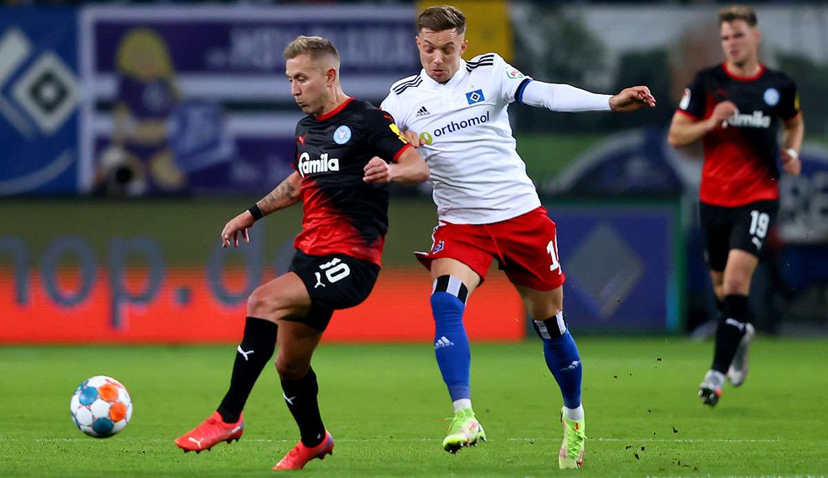 Der HSV ist in der 2. Bundesliga bei Holstein Kiel zu Gast.