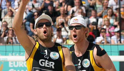 Julius Brink (l.) und Jonas Reckermann spielen seit 2009 zusammen