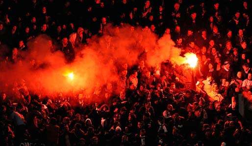 Polnische Hooligans sind zu langen Haftstrafen verurteilt worden