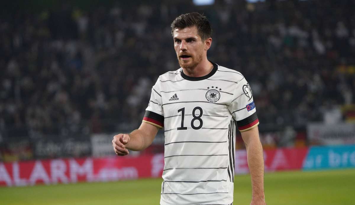 Jonas Hofmann sieht seine Zukunft beim DFB-Team als Rechtsverteidiger.