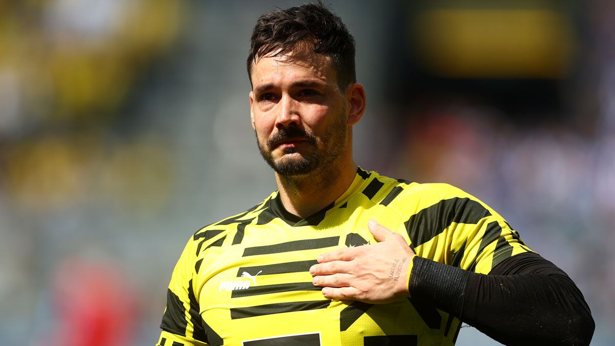 SMS vom BVB an Roman Bürki: 