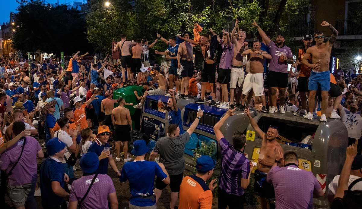 100.000 Fans der Glasgow Rangers werden zum Finale der Europa League gegen Frankfurt in Sevilla erwartet.