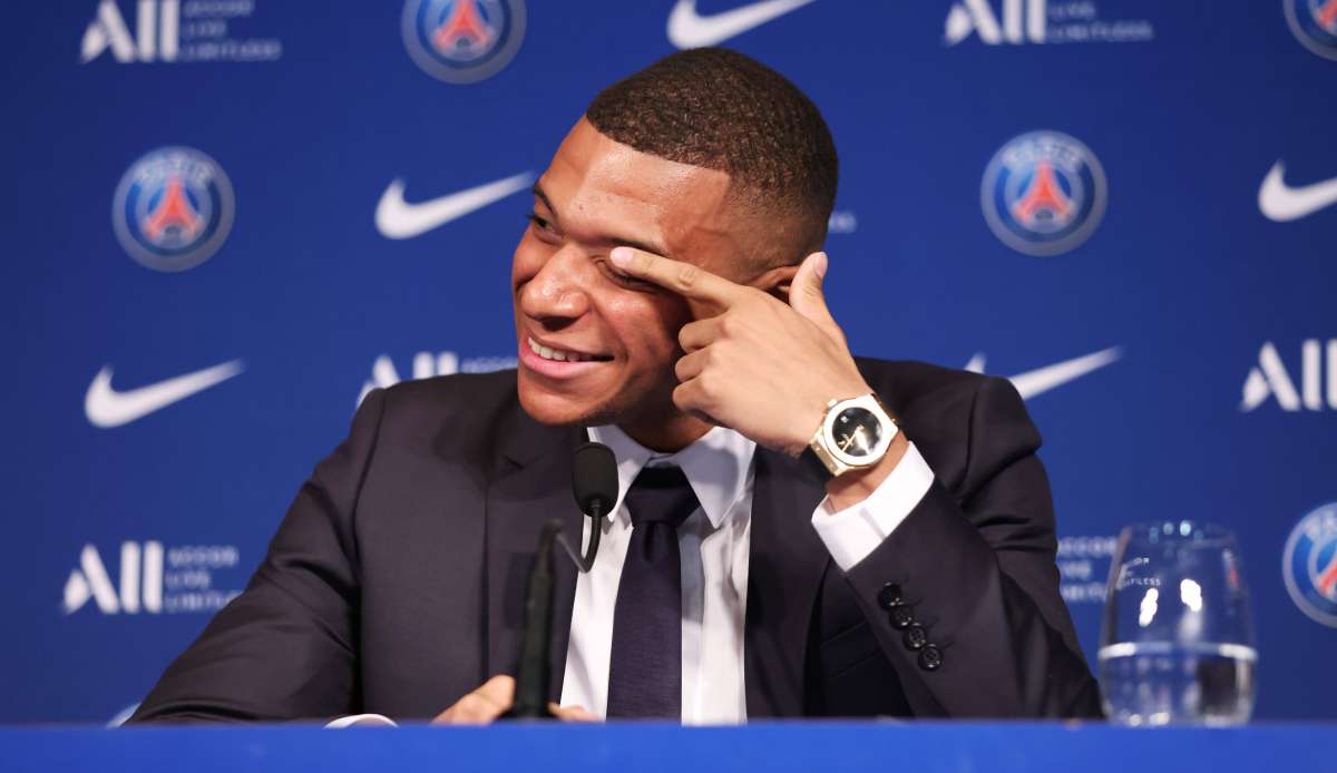 Kylian Mbappe führte lose Gespräche mit dem FC Liverpool.