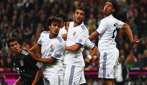 Sami Khedira (r.) spielte vor seinem Wechsel zu Real Madrid sechs Jahre lang für den VfB Stuttgart