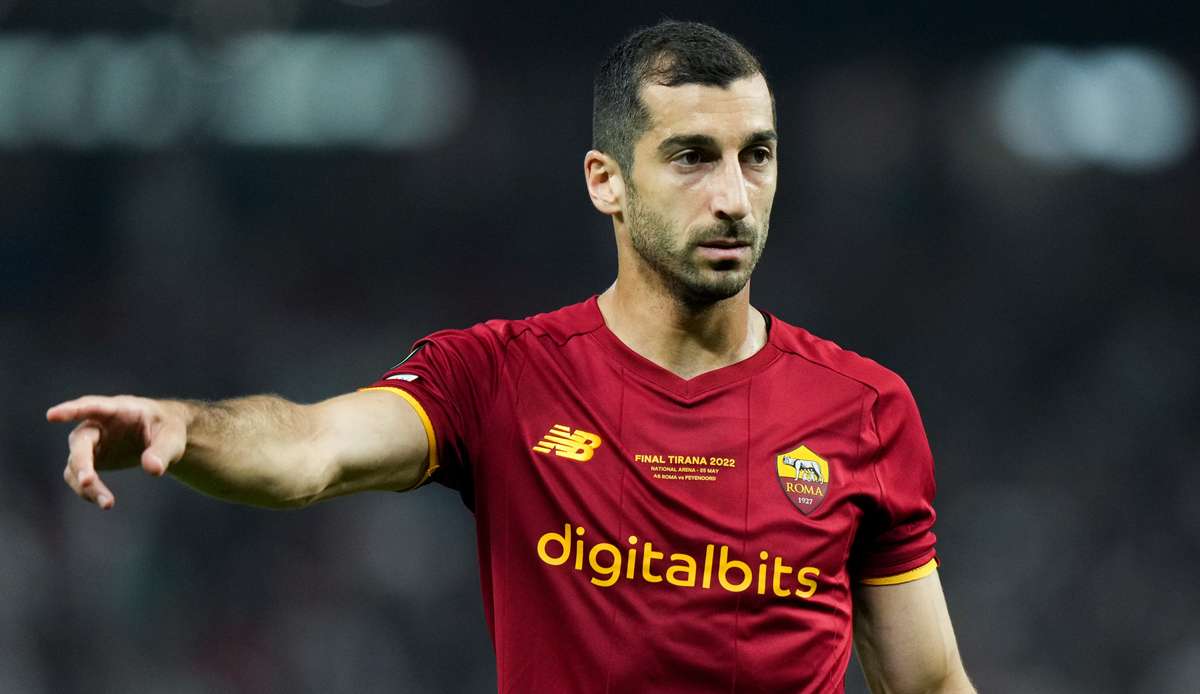 HENRIKH MKHITARYAN: Dem Mittelfeldspieler ist nach Informationen von Sky Italia ein Ultimatum von der AS Roma gestellt worden. Der Vertrag des Armeniers läuft Ende Juni aus, der Serie-A-Klub hat ihm ein Angebot zur Verlängerung unterbreitet.