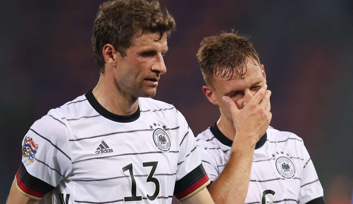 Thomas Müller und Co. tragen gegen England die EM-Trikots der Frauen.