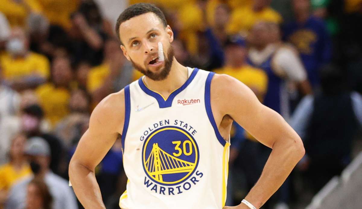 Stephen Curry traf in Spiel 5 erstmals in seiner Playoff-Karriere keinen einzigen Dreier.