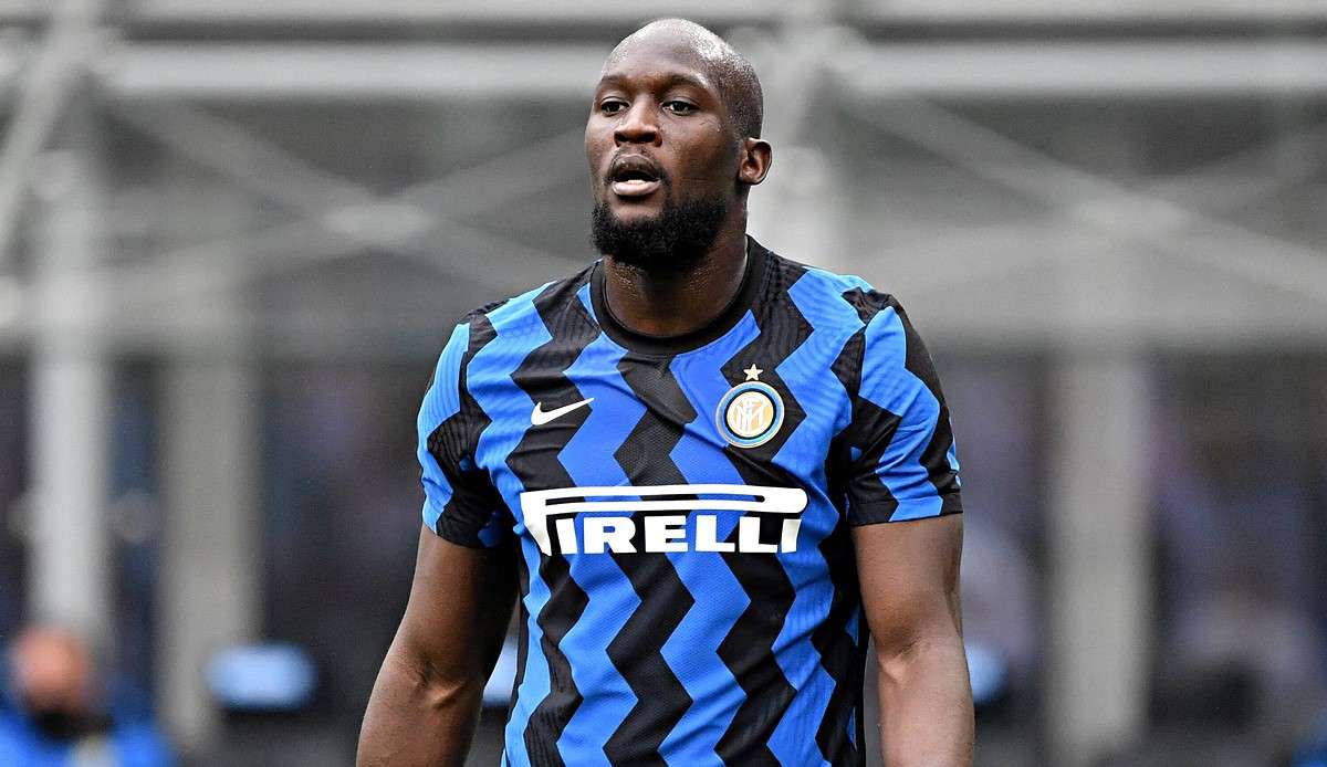 Für den bevorstehenden Wechsel zu Inter Mailand nimmt Romelu Lukaku massive Gehaltseinbußen in Kauf.