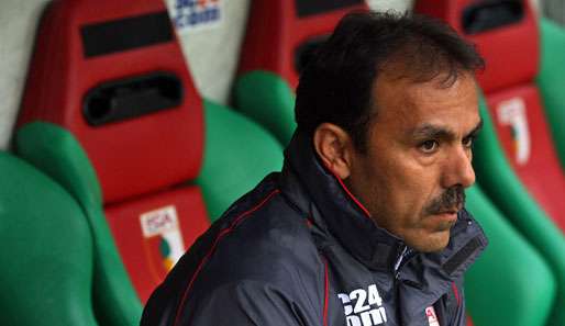 Jos Luhukay ist seit 2009 Trainer beim FC Augsburg