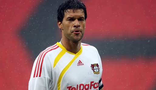 Michael Ballack absolvierte beim 4:0 gegen Wehen die ersten 90 Minuten nach seiner Verletzung