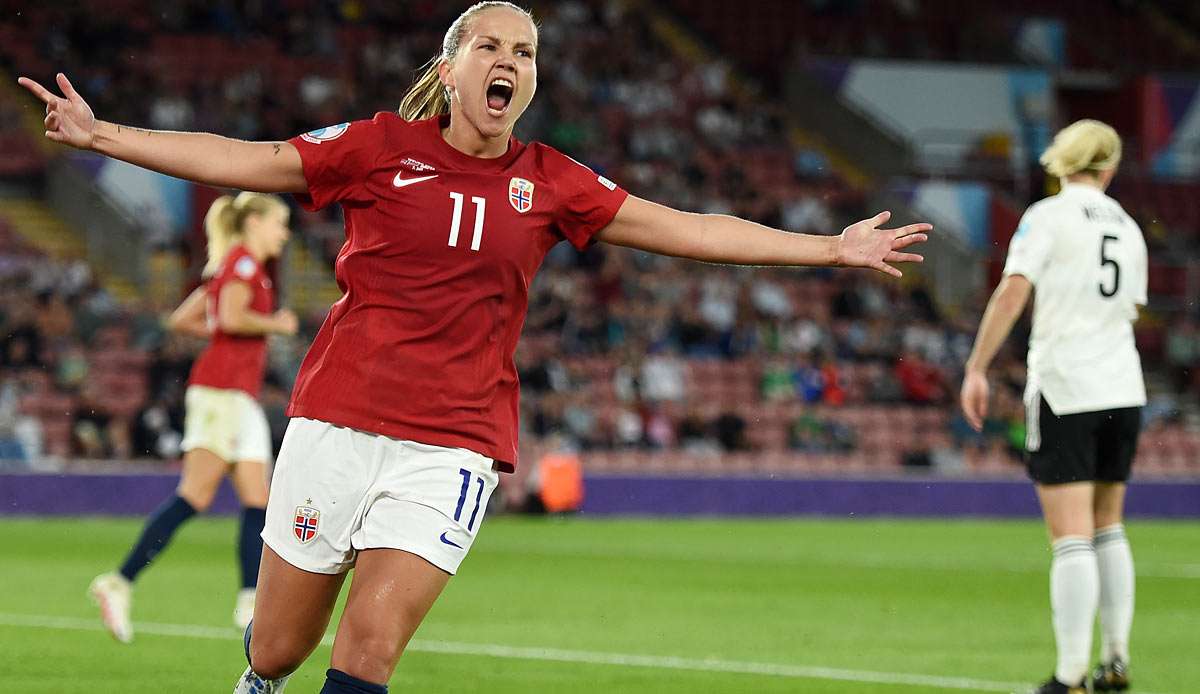 Guro Reiten vom FC Chelsea markierte den 4:1-Endstand für Norwegen gegen Nordirland.