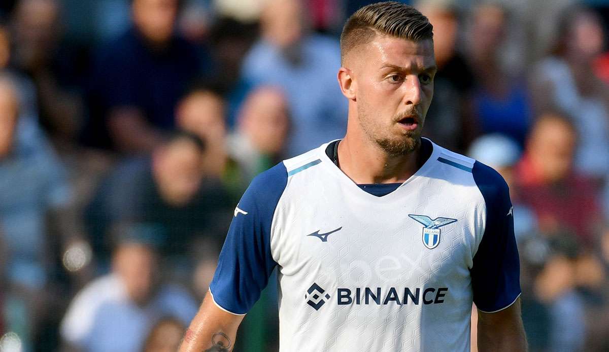 Sergej Milinkovic-Savic könnte offenbar für United eine Alternative zu Frenkie de Jong sein.