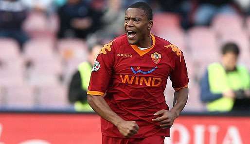 Julio Baptista steht seit 2008 beim AS Rom unter Vertrag