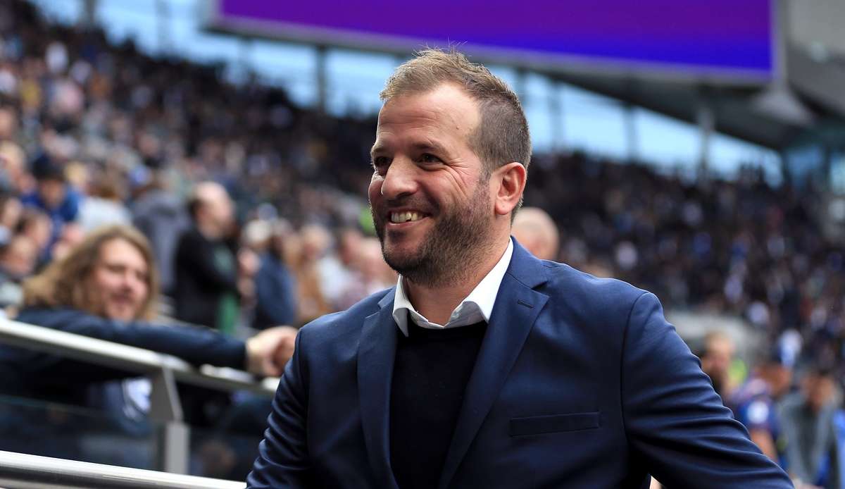 Rafael van der Vaart bezeichnete den FC Barcelona im niederländischen Fernsehen als „Mafia“.