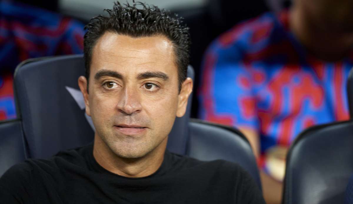 Barça-Trainer Xavi darf sich offenbar Hoffnung auf einen weiteren Neuzugang machen.