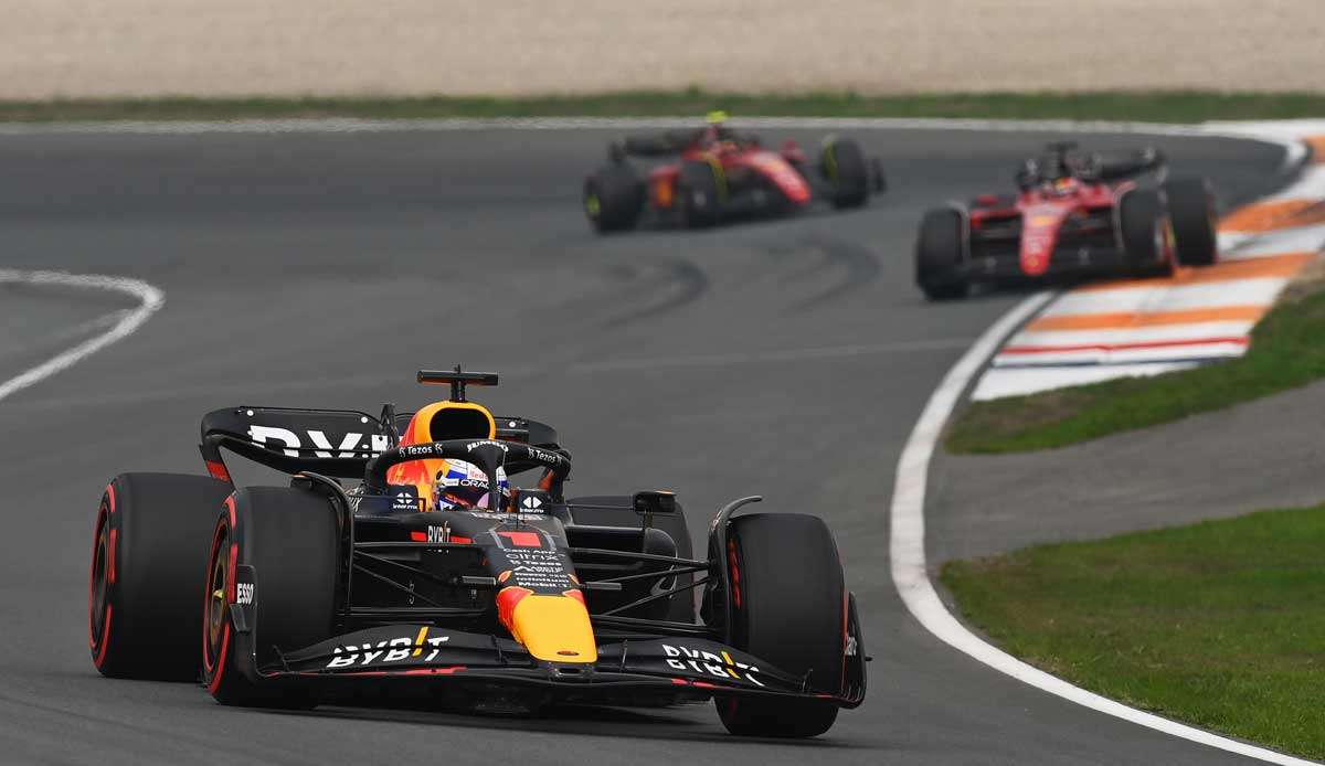 Max Verstappen fährt seiner Konkurrenz davon.