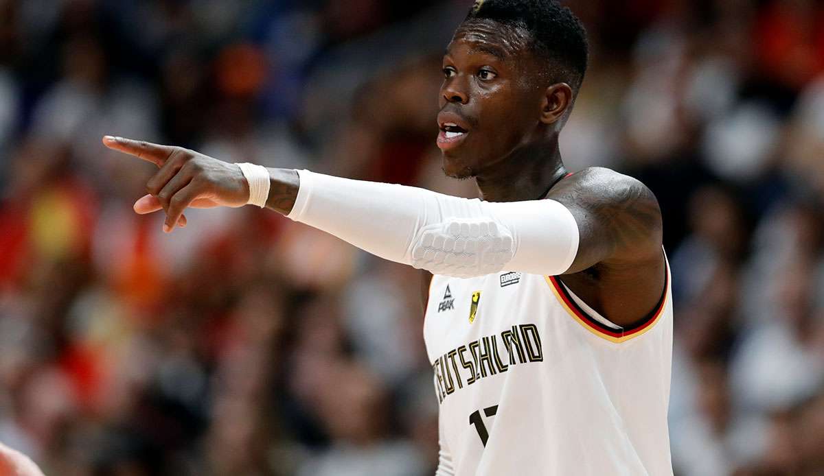 Dennis Schröder und das DBB-Team treffen im Spiel um Platz 3 auf Polen.