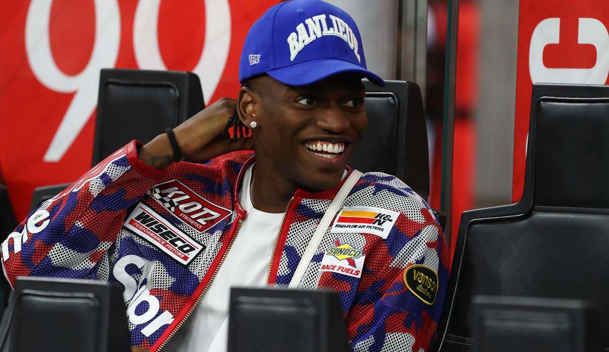 Rafael Leão glanz bei Milan - und auch abseits des Fußballplatzes.