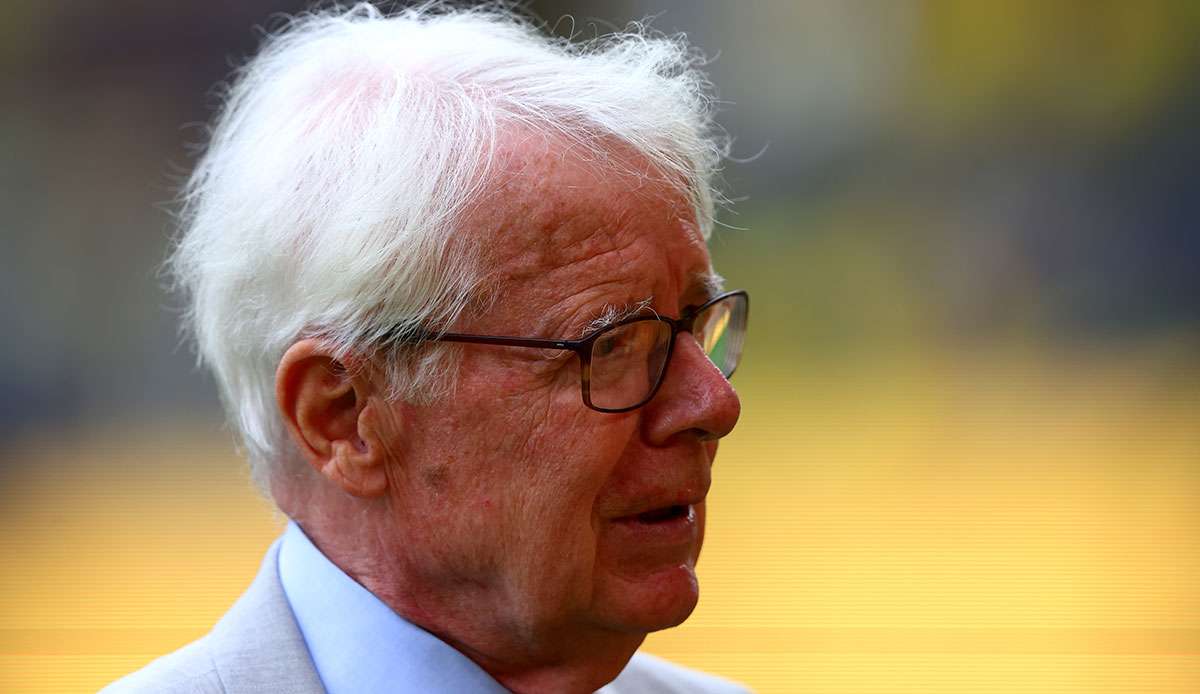 Borussia Dortmund hat vor dem Heimspiel gegen den VfL Bochum seinen langjährigen Präsidenten Reinhard Rauball emotional verabschiedet.
