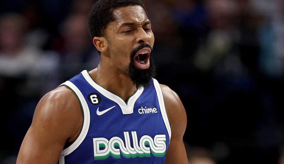 Spencer Dinwiddie wurde laut eigener Aussage von Referee Tony Brothers beleidigt.