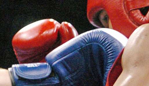Maike Klüners erreicht bei der Amateurbox-WM die nächste Runde