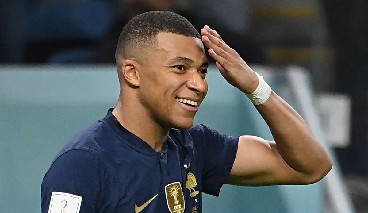 Real bleibt weiterhin an Kylian Mbappé interessiert – und ein Wechsel im Sommer 2023 könnte weiterhin möglich sein.