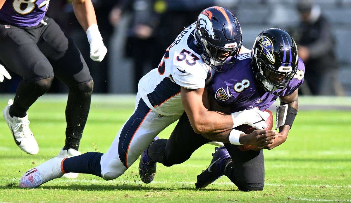 Lamar Jackson verließ das Spiel gegen die Denver Broncos mit einer Knieverletzung frühzeitig.