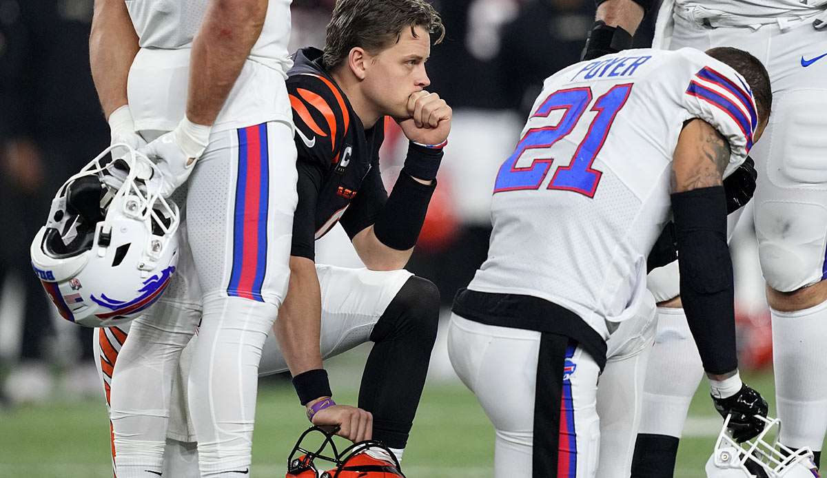 Szene vom 2. Januar: Joe Burrow und die Spieler der Buffalo Bills bangen um Damar Hamlin, der einen Herzstillstand erlitten hat.