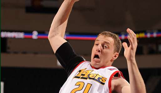 2008/2009 gewann Center Joe Dabbert mit den Colorado 14ers die NBA D-League
