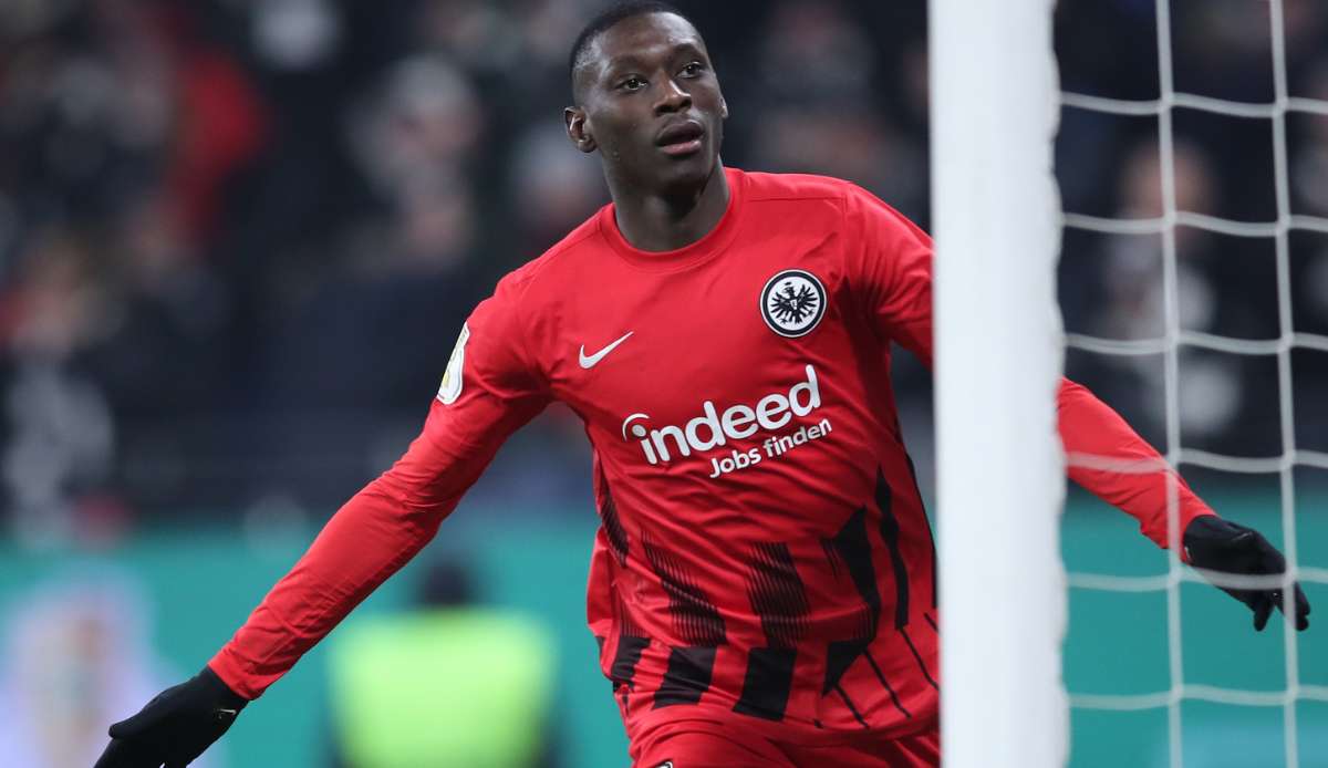 Macht er gegen Werder Bremen sein zehntes Bundesligator? Stürmer Randal Kolo Muani von Eintracht Frankfurt ist in absoluter Topform.