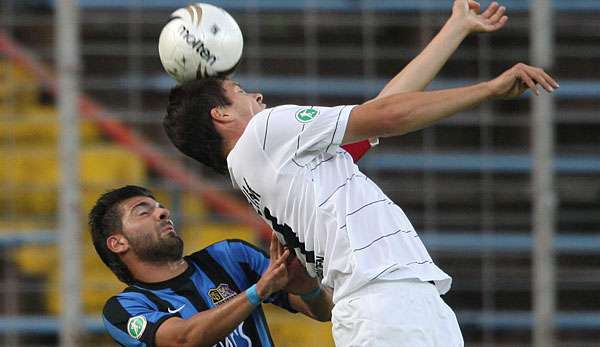 Fabian Schönheim (r.) musste beim SV Wehen Wiesbaden zur Pause raus