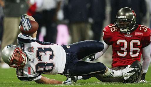Tanard Jackson (r.) spielt seit 2007 für die Tampa Bay Buccaneers