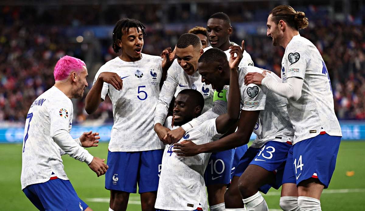 Domenico Tedesco ist beim Debüt als belgischer Fußball-Nationaltrainer ein Start nach Maß auf dem Weg zur EURO in seiner deutschen Heimat geglückt. Mit den Roten Teufeln begann der 37-Jährige die Qualifikation mit einem 3:0 (1:0)-Sieg in Schweden. Ronald